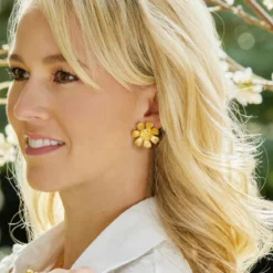 Buttercup Studs
