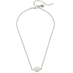 Dainty Pearl Necklace