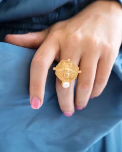Pearl Bee Ring