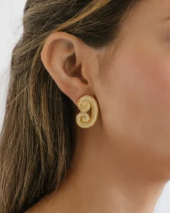 Volute Studs